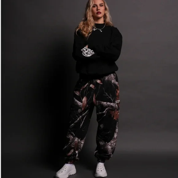 DARC SPORT WOLVES LOUNGER SWEAT PANTS IN DARC WOODLAND CAMO - Picture 5 of 11